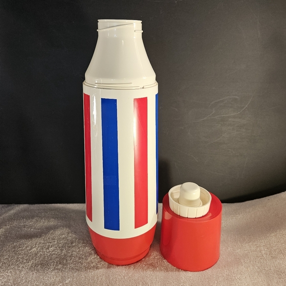 Vtg Red White and Blue Rocket Shape Thermo-Serv Thermos Y2K Made in USA - Picture 3 of 7